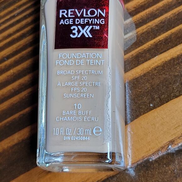 REVLON AGE DEFYING 3X Liquid Foundation SPF 20 - 10 BARE BUFF✨️NEW✨️ - Picture 2 of 8